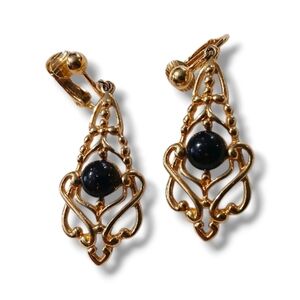 Avon Vintage "Gentle Drama" Clip-On Earrings